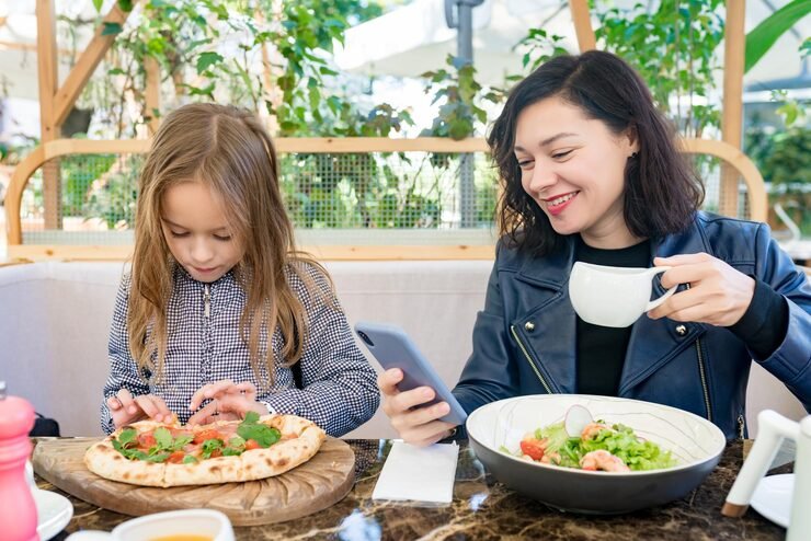 Healthy school lunch recipes loved by U.S. moms after new health advice